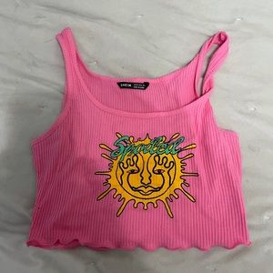 Graphic Pink cropped tee